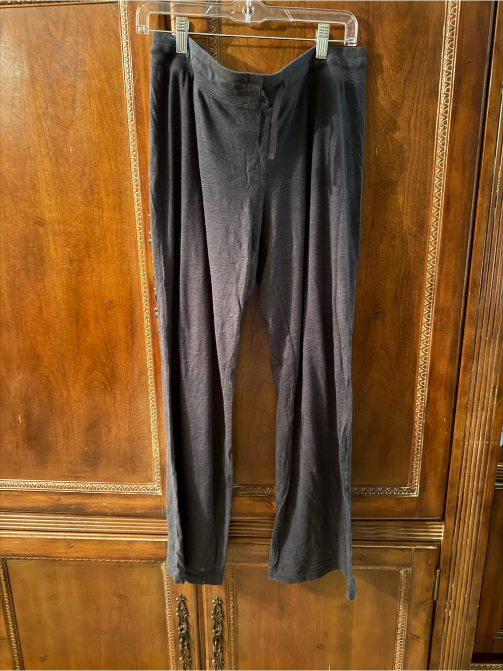 Under Armour Women’s Black Drawstring Lounge Pants